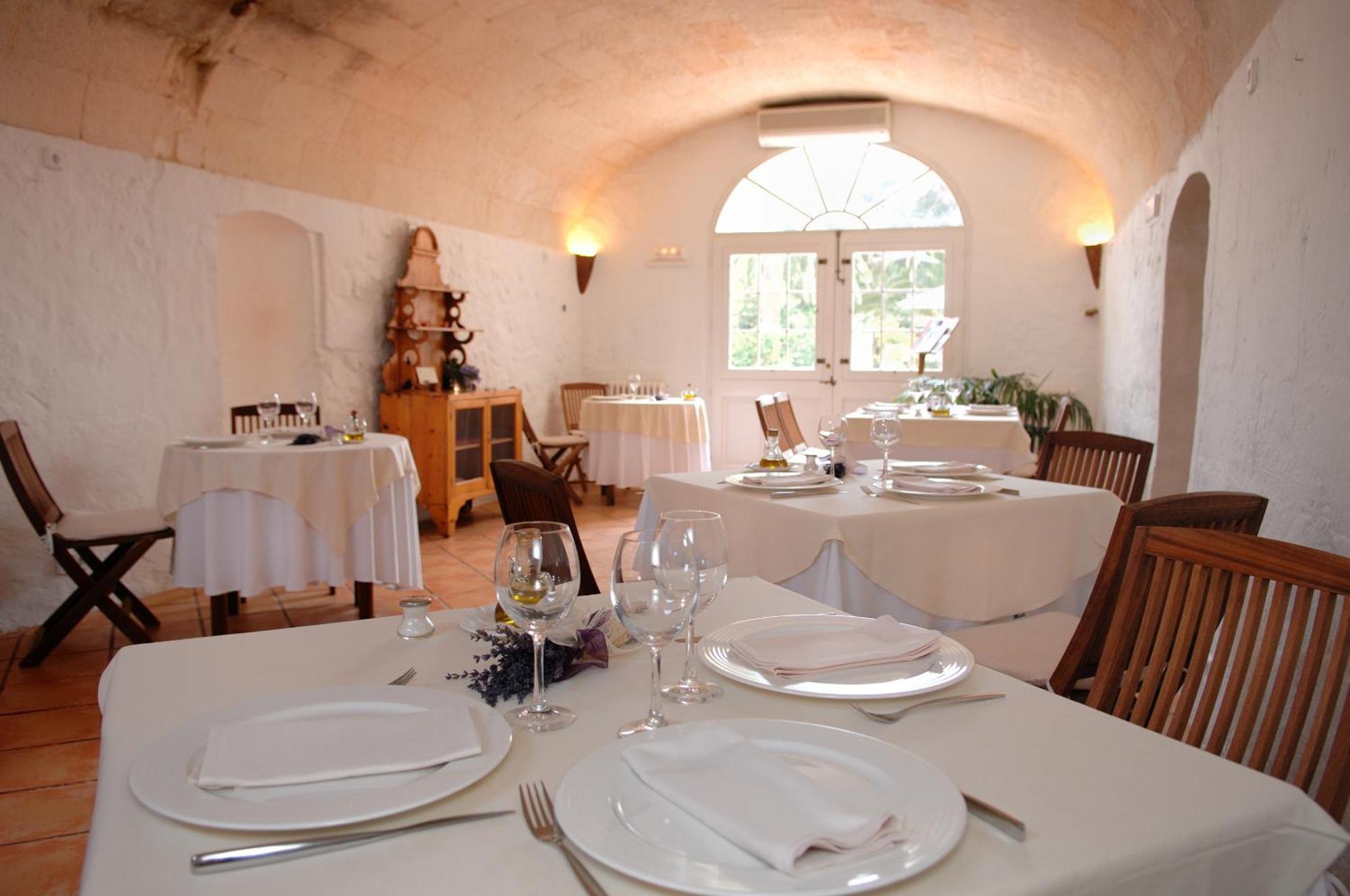 Alcaufar Vell Hotel Rural&Restaurant Sant Lluís Esterno foto